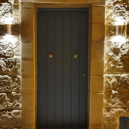 B&S Accommodation Renovated 18 Century House Of Character In Hal Ghaxiak 외부 사진