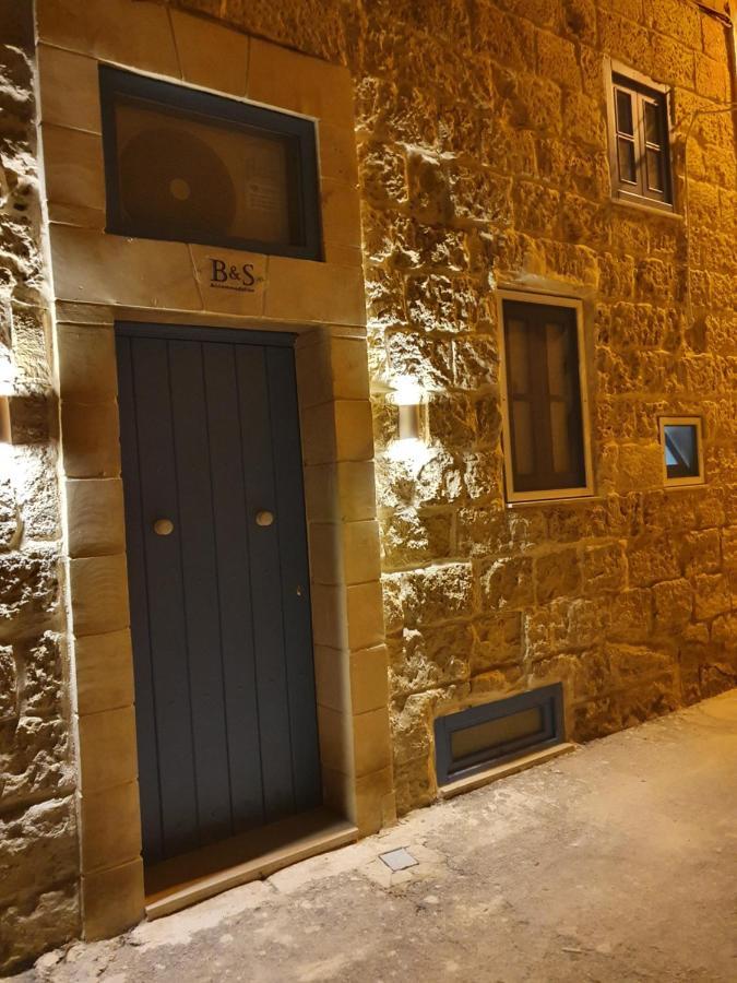 B&S Accommodation Renovated 18 Century House Of Character In Hal Ghaxiak 외부 사진