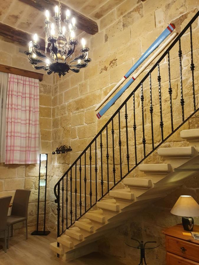 B&S Accommodation Renovated 18 Century House Of Character In Hal Ghaxiak 외부 사진