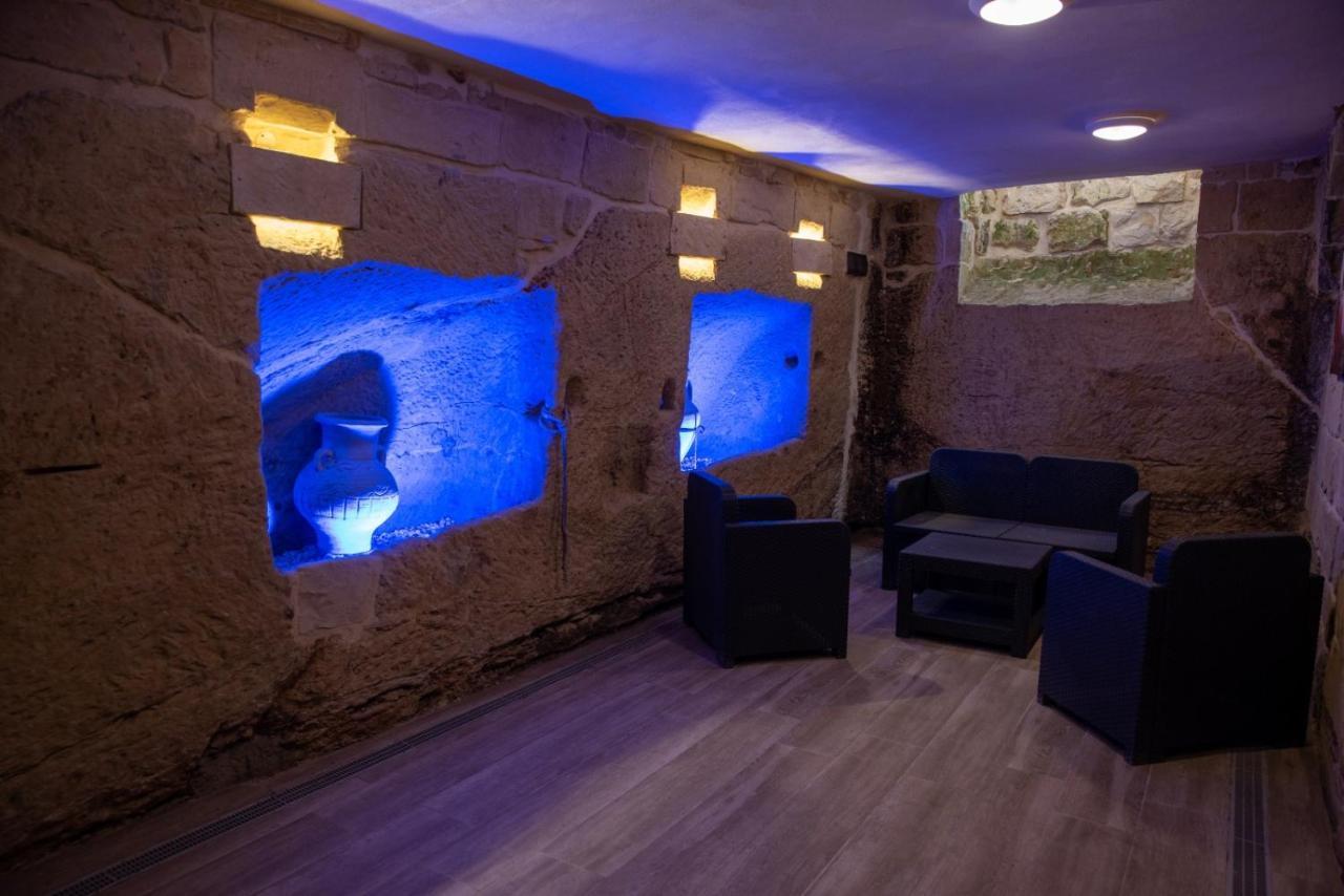 B&S Accommodation Renovated 18 Century House Of Character In Hal Ghaxiak 외부 사진