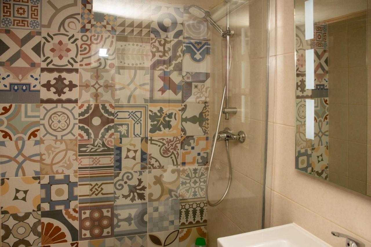 B&S Accommodation Renovated 18 Century House Of Character In Hal Ghaxiak 외부 사진